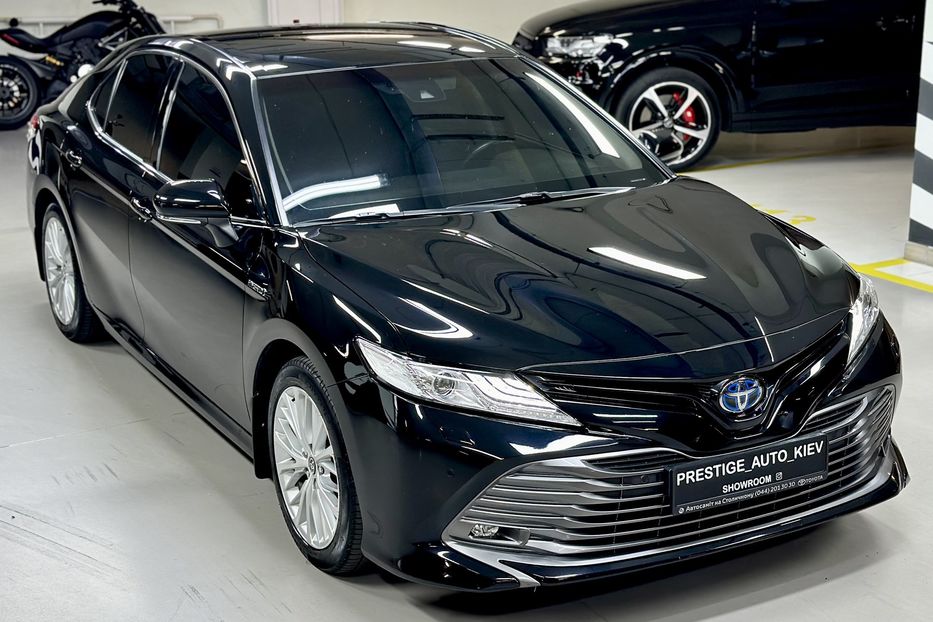 Продам Toyota Camry Prestige 2020 года в Киеве