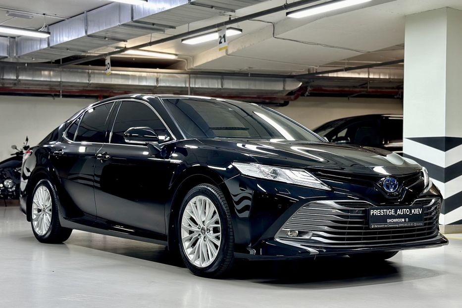 Продам Toyota Camry Prestige 2020 года в Киеве