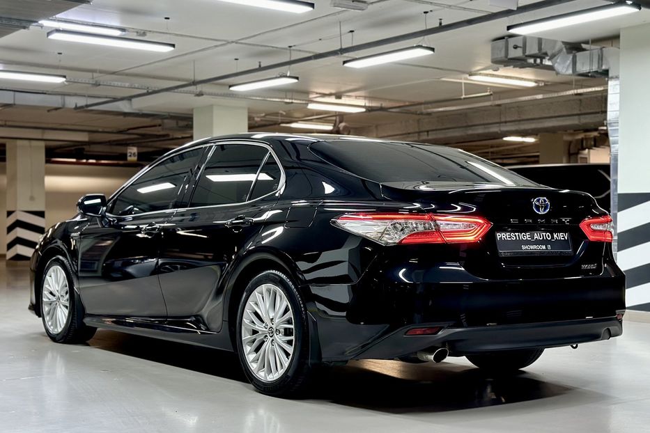 Продам Toyota Camry Prestige 2020 года в Киеве