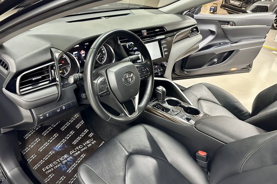 Продам Toyota Camry Prestige 2020 года в Киеве