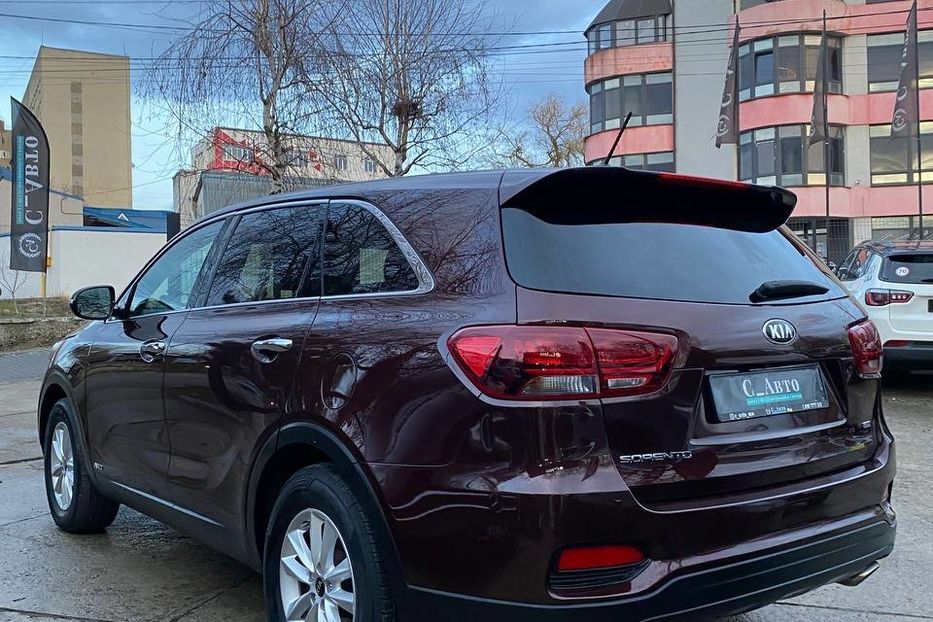 Продам Kia Sorento L Burgundy 2019 года в Черновцах