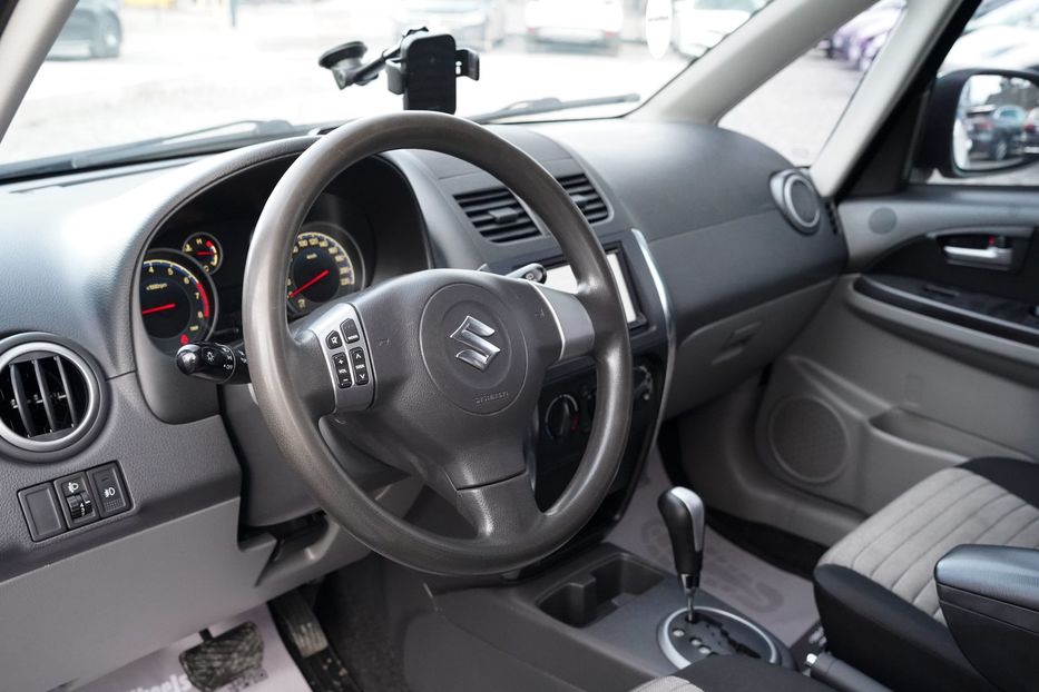 Продам Suzuki SX4 2012 года в Черновцах