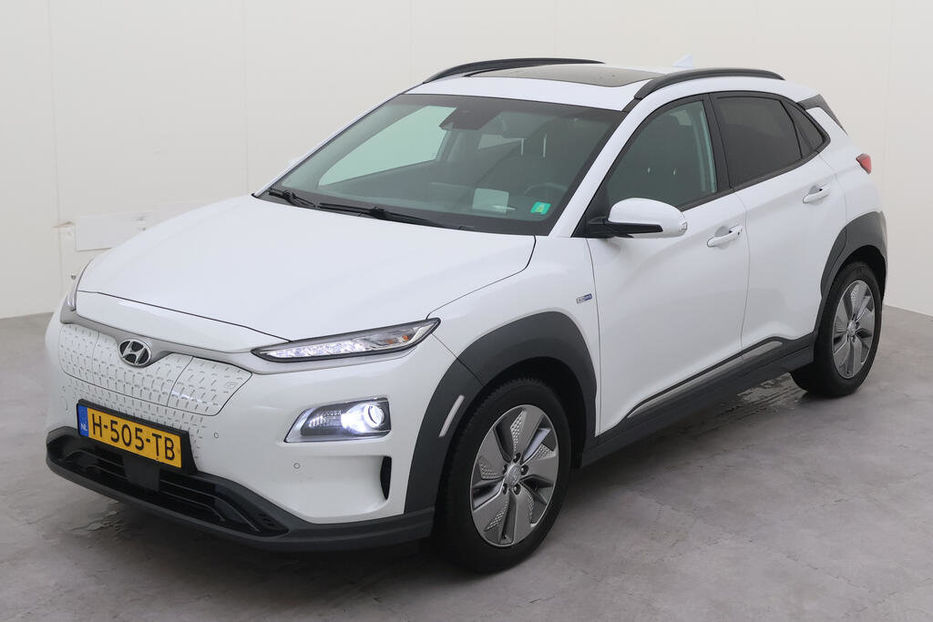 Продам Hyundai Kona Restailing 2021 в дорозі 2020 года в Тернополе