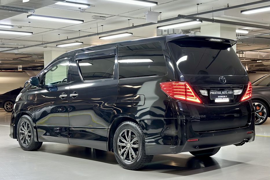 Продам Toyota Alphard Vellfire 2010 года в Киеве