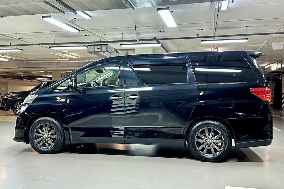 Продам Toyota Alphard Vellfire 2010 года в Киеве