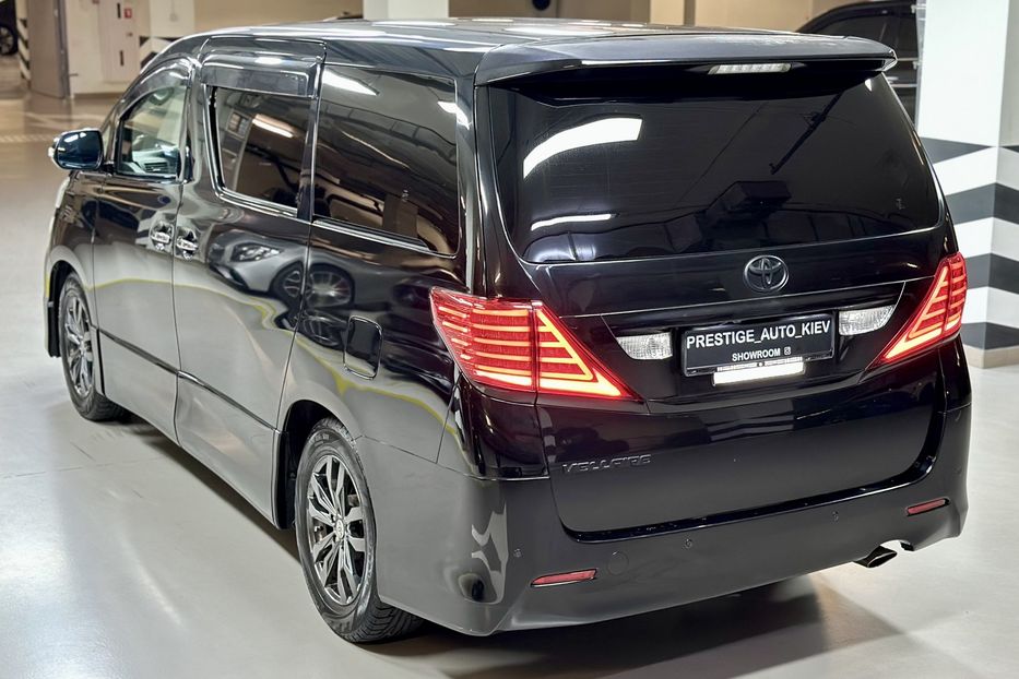 Продам Toyota Alphard Vellfire 2010 года в Киеве