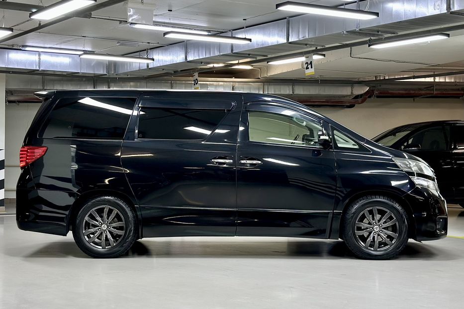 Продам Toyota Alphard Vellfire 2010 года в Киеве