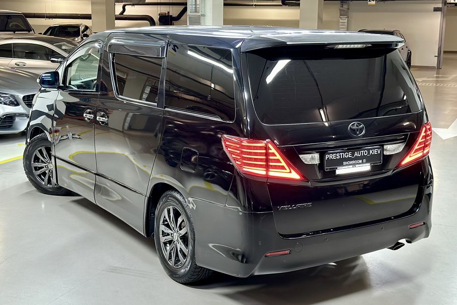 Продам Toyota Alphard Vellfire 2010 года в Киеве