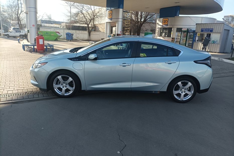 Продам Chevrolet Volt плагин 2018 года в Одессе