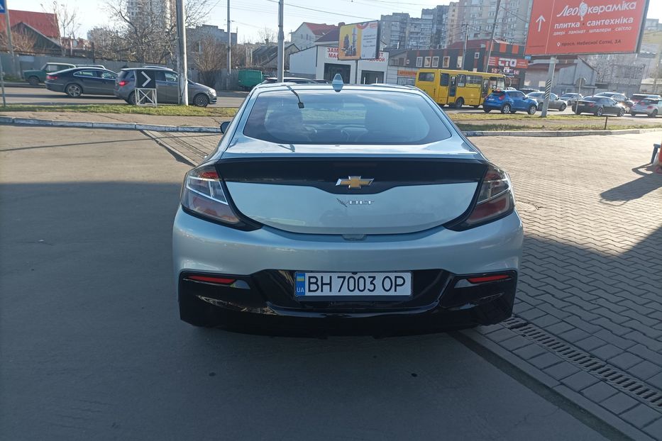 Продам Chevrolet Volt плагин 2018 года в Одессе