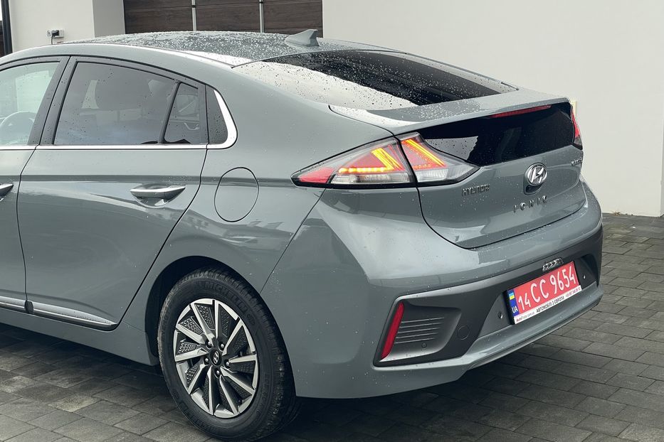 Продам Hyundai Ioniq 38 KW 2019 года в Львове