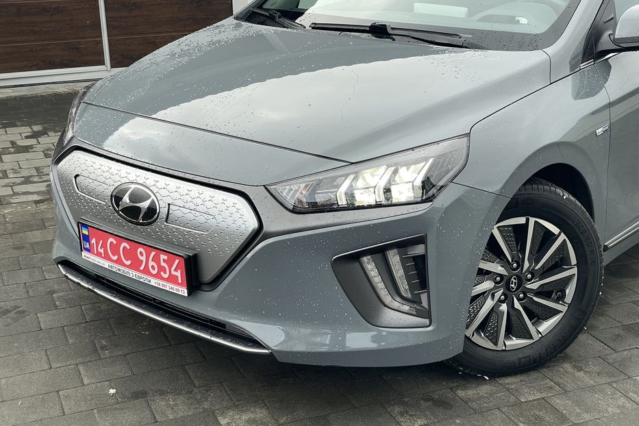 Продам Hyundai Ioniq 38 KW 2019 года в Львове