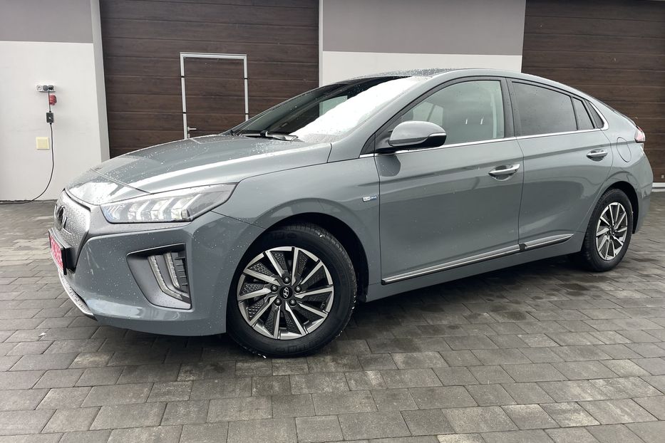 Продам Hyundai Ioniq 38 KW 2019 года в Львове