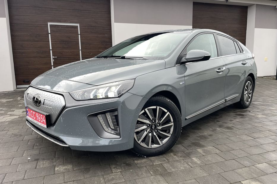 Продам Hyundai Ioniq 38 KW 2019 года в Львове