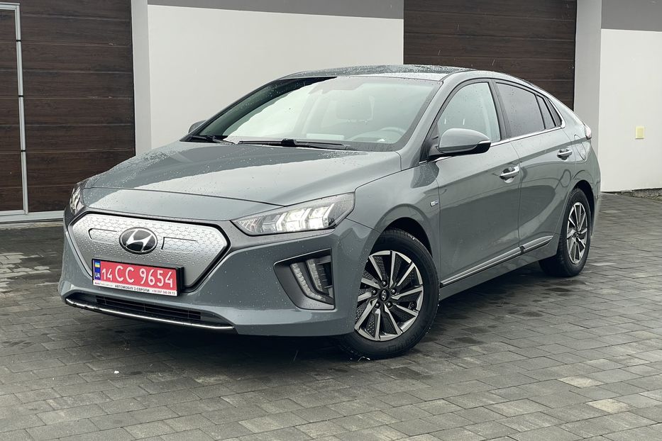 Продам Hyundai Ioniq 38 KW 2019 года в Львове