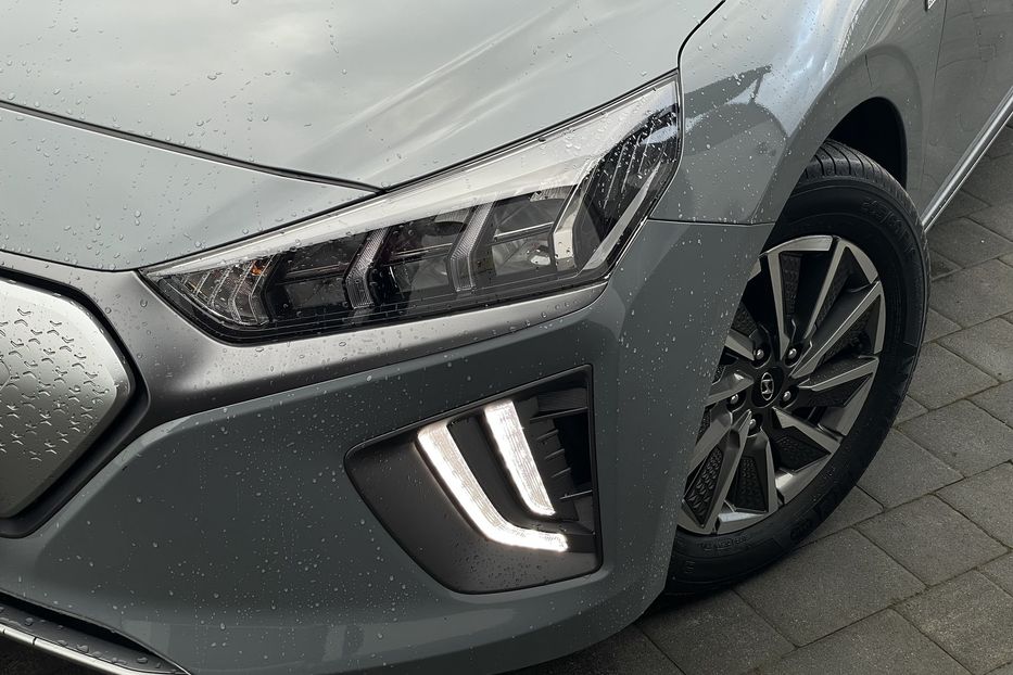 Продам Hyundai Ioniq 38 KW 2019 года в Львове