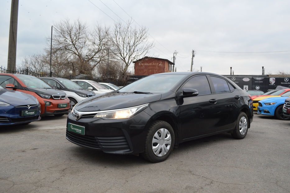 Продам Toyota Corolla   2017 года в Одессе