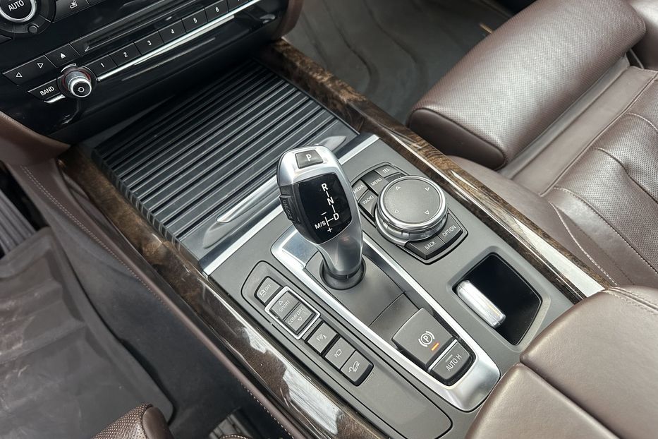 Продам BMW X5 Xdrive35i 2015 года в Киеве
