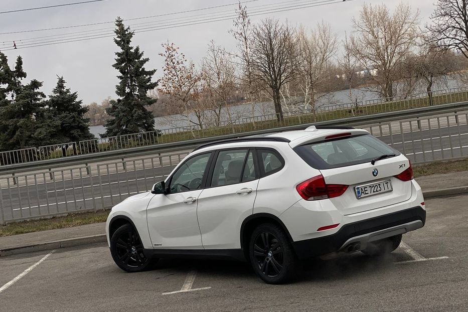 Продам BMW X1 2014 года в Днепре