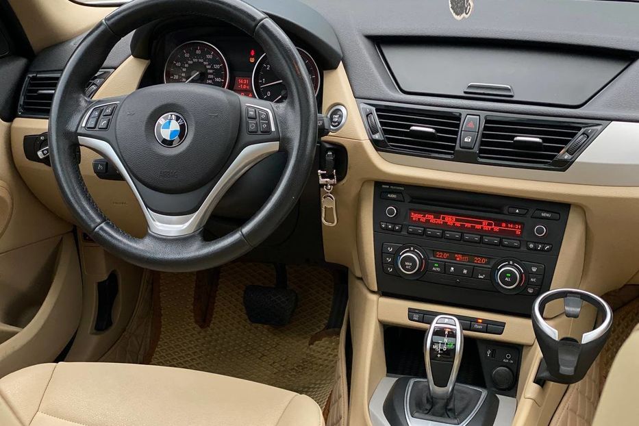 Продам BMW X1 2014 года в Днепре