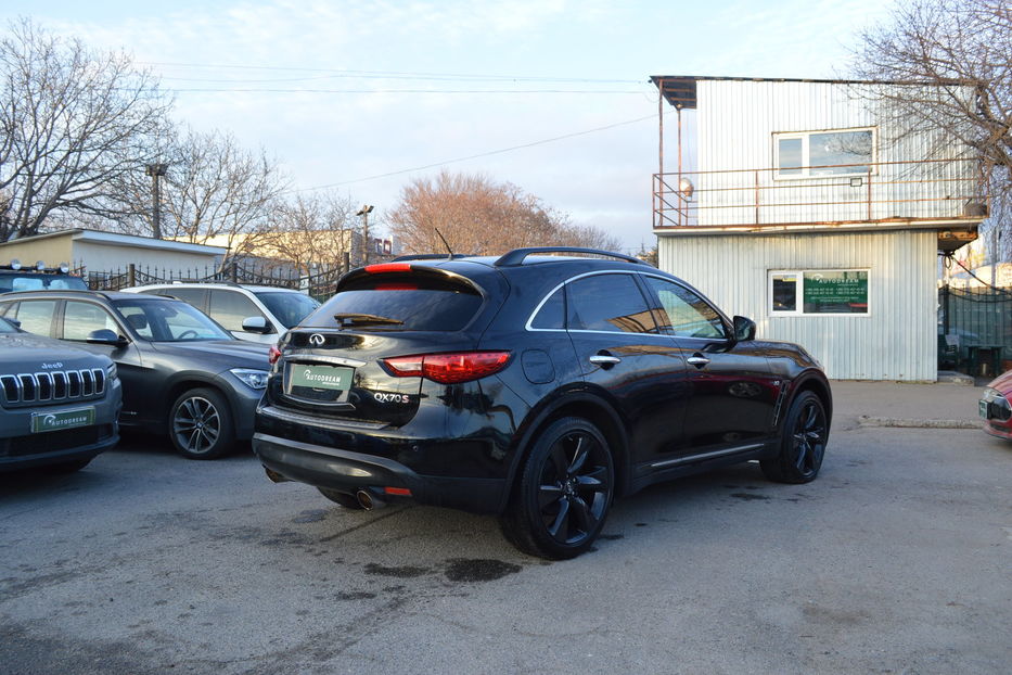 Продам Infiniti QX70 S 2017 года в Одессе