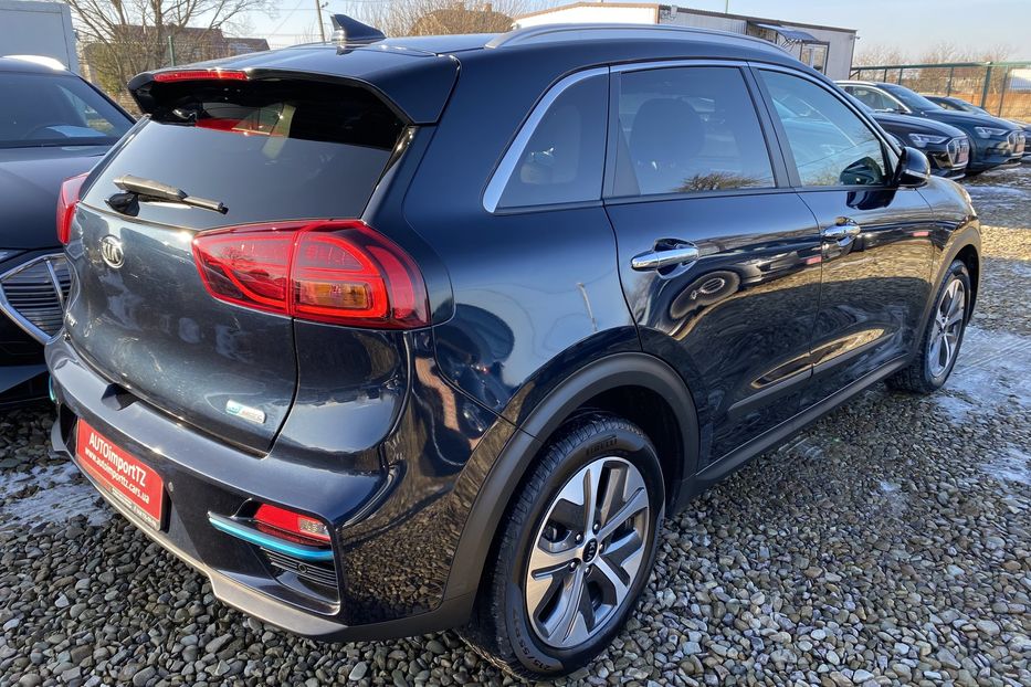 Продам Kia Niro 64кВт Макс.компл.Prestige ЛЮК! 2021 года в Львове