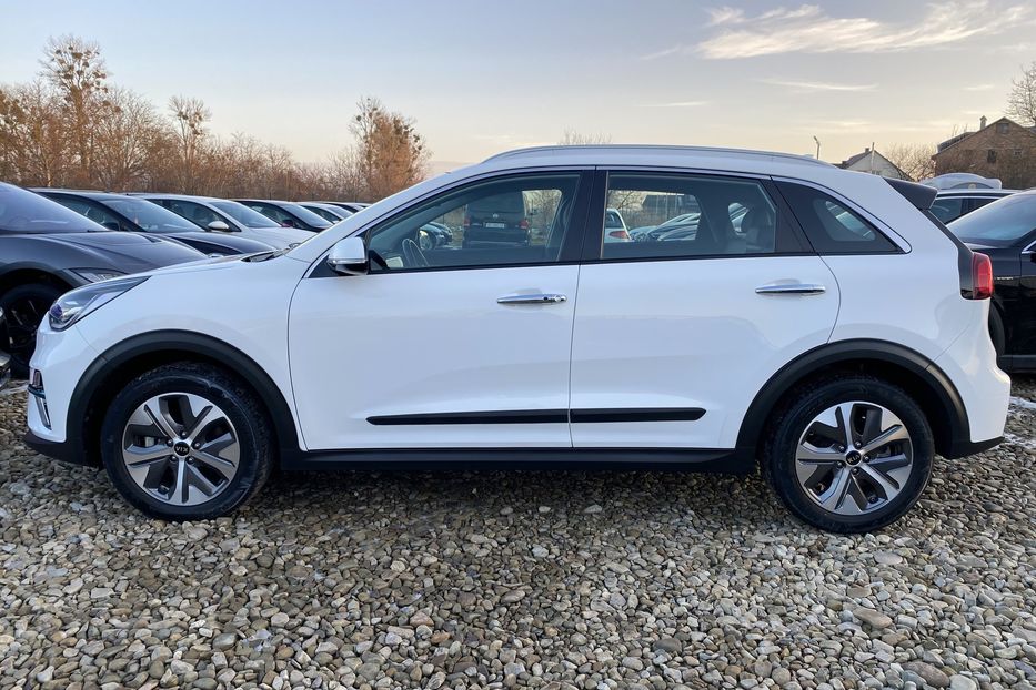 Продам Kia Niro 64PrestigeПідігрівКермаСидінь 2021 года в Львове