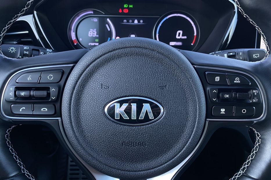 Продам Kia Niro 64кВтМакс.комплектаціяPrestige 2021 года в Львове