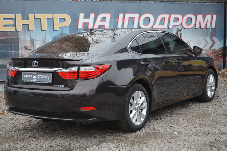 Продам Lexus ES 300 2013 года в Киеве