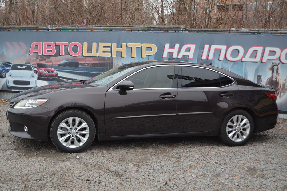 Продам Lexus ES 300 2013 года в Киеве