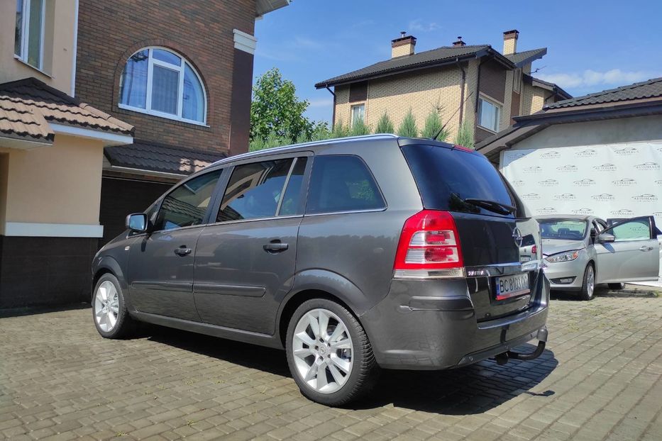 Продам Opel Zafira 7 місць, панорама 2010 года в Киеве