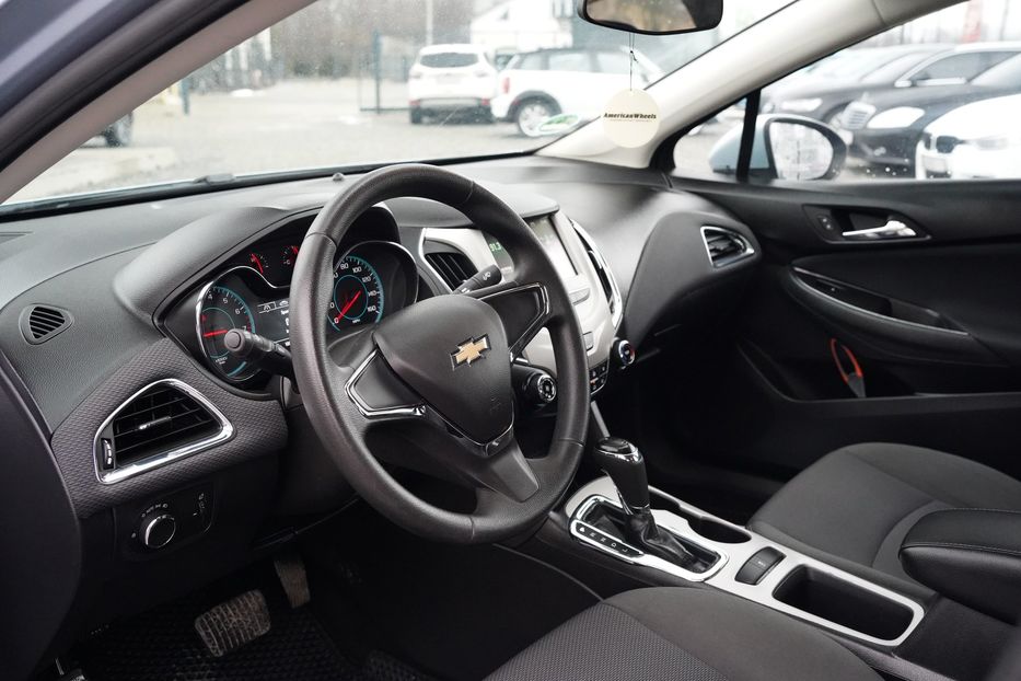 Продам Chevrolet Cruze LS 2016 года в Черновцах