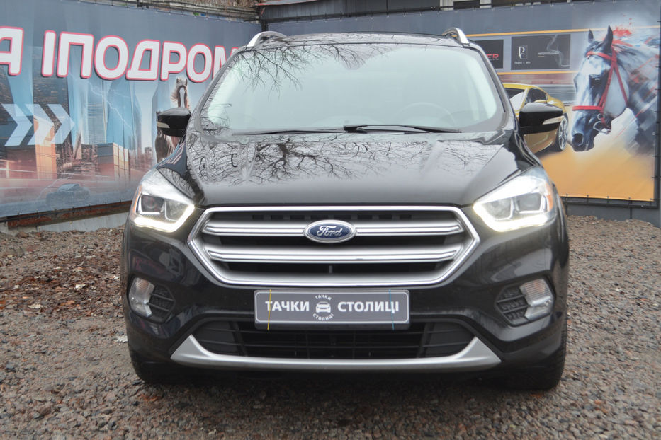 Продам Ford Escape 2016 года в Киеве