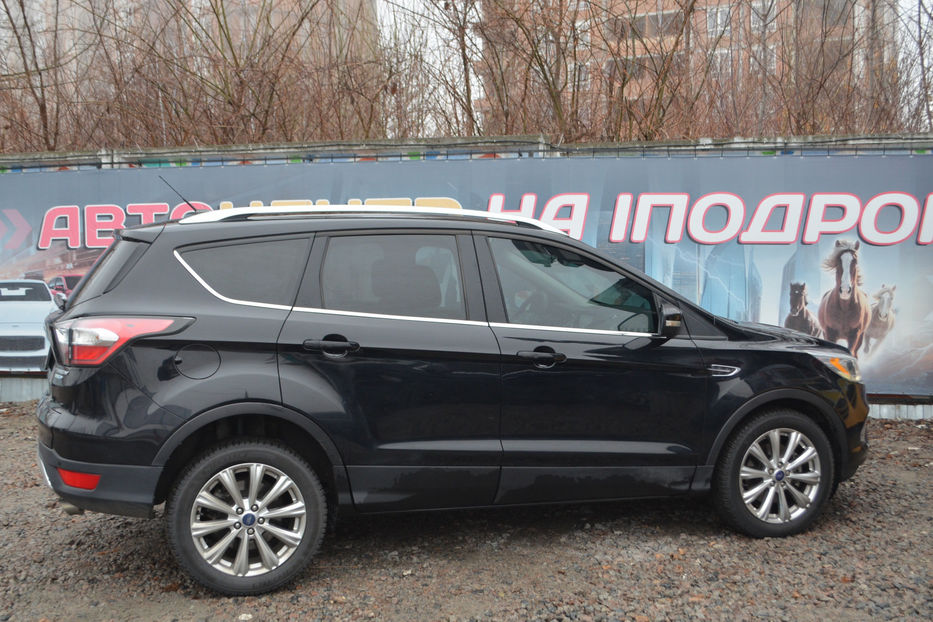 Продам Ford Escape 2016 года в Киеве