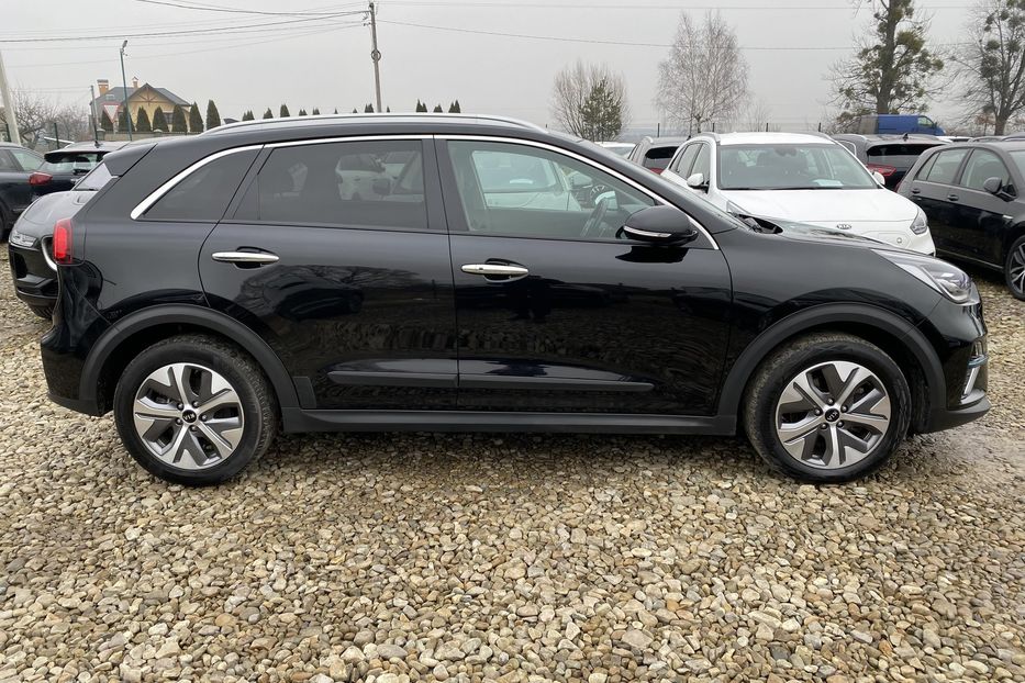 Продам Kia Niro 64кВтМакс.комплектаціяPrestige 2020 года в Львове