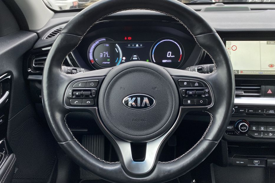 Продам Kia Niro 64кВтМакс.комплектаціяPrestige 2020 года в Львове