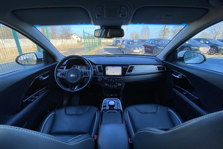 Продам Kia Niro 64kWhМакс.комплектаціяPrestige 2019 года в Львове