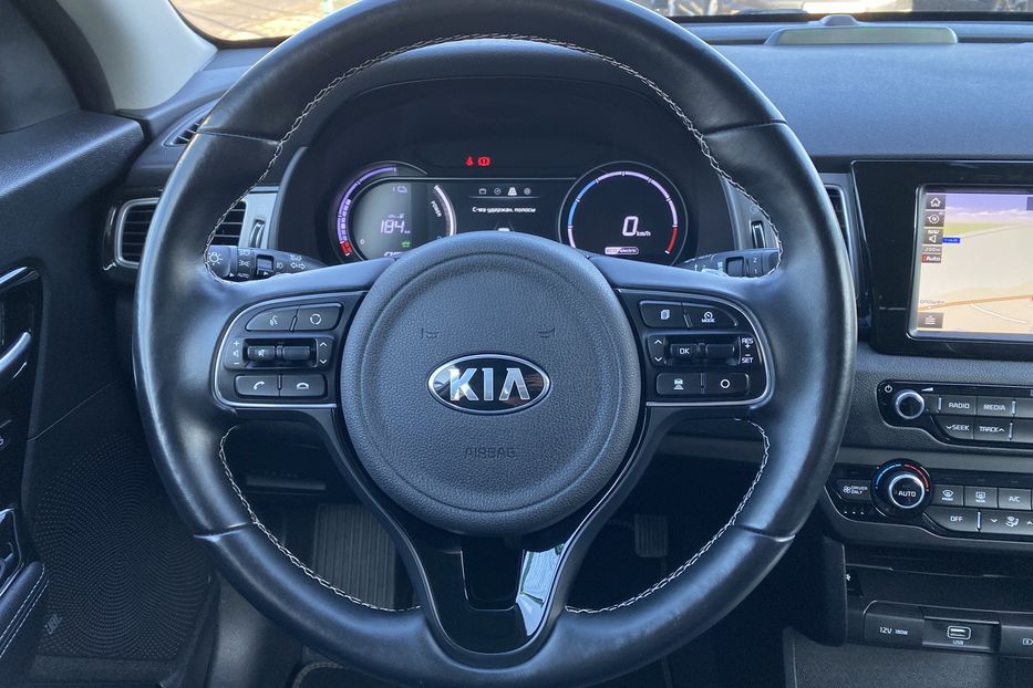 Продам Kia Niro 64kWhМакс.комплектаціяPrestige 2019 года в Львове