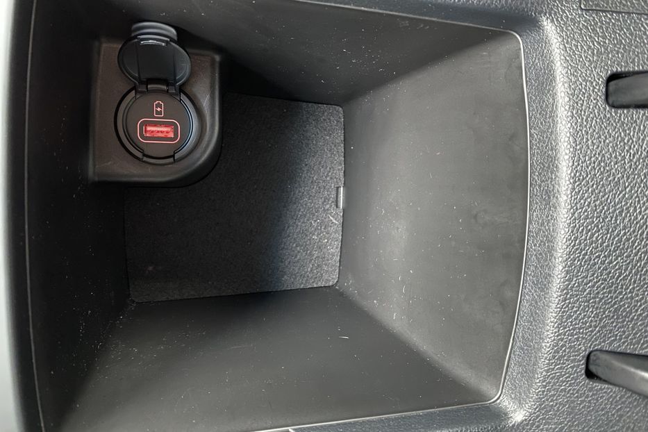 Продам Kia Niro 64kWh Prestige РЕЗЕРВ 2019 года в Львове