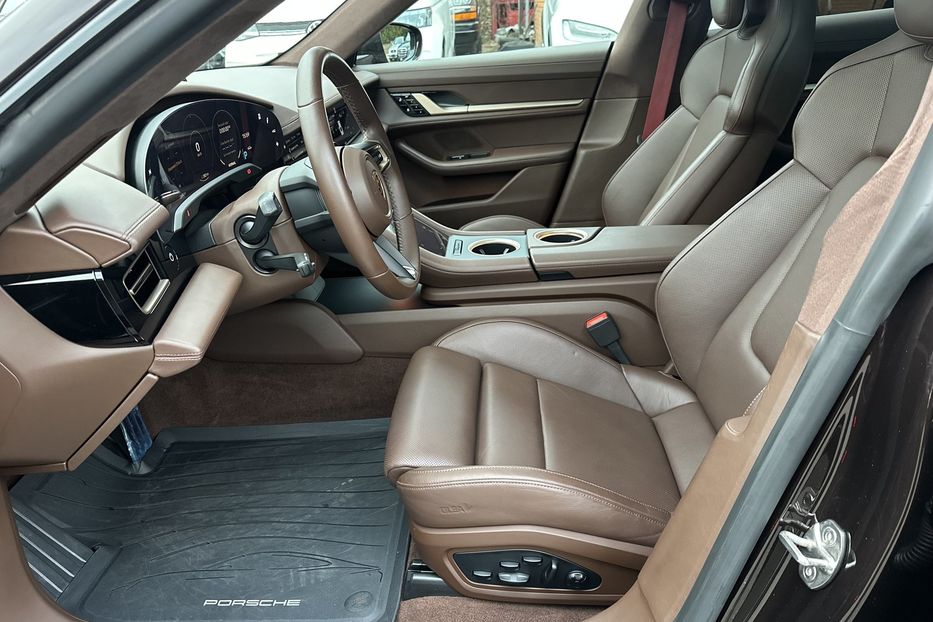 Продам Porsche Taycan Turbo 2021 года в Киеве