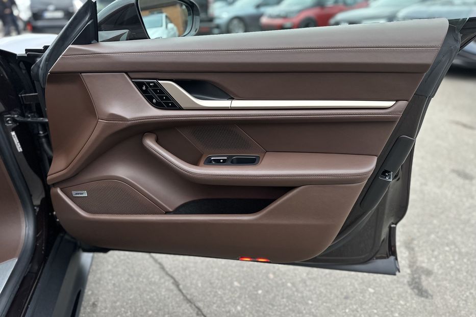 Продам Porsche Taycan Turbo 2021 года в Киеве