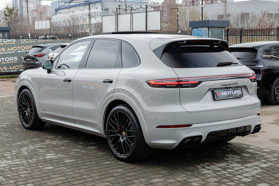 Продам Porsche Cayenne GTS 2022 года в Киеве