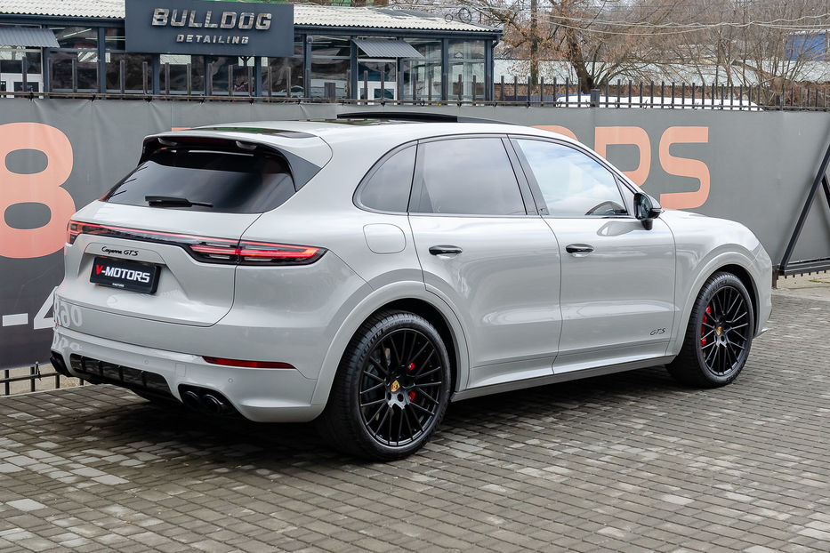 Продам Porsche Cayenne GTS 2022 года в Киеве