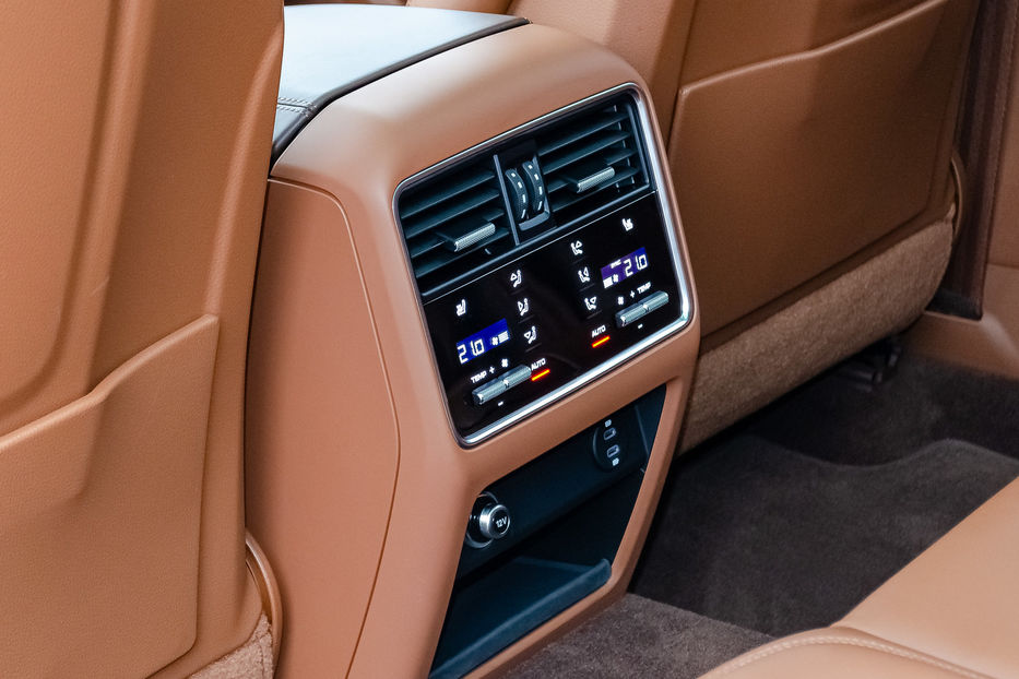 Продам Porsche Cayenne GTS 2022 года в Киеве