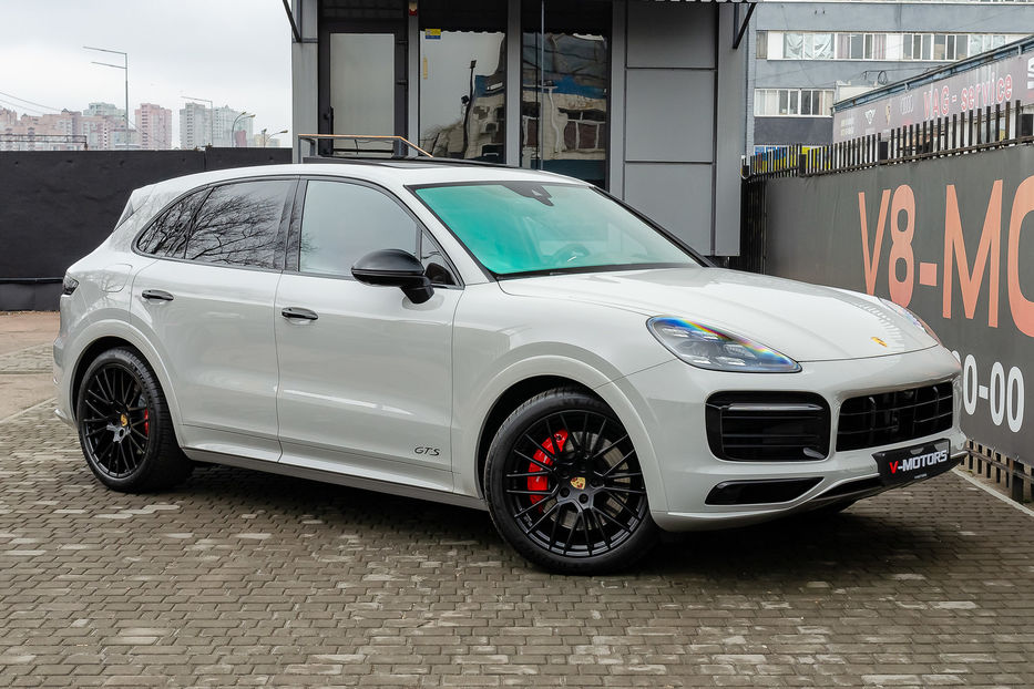 Продам Porsche Cayenne GTS 2022 года в Киеве