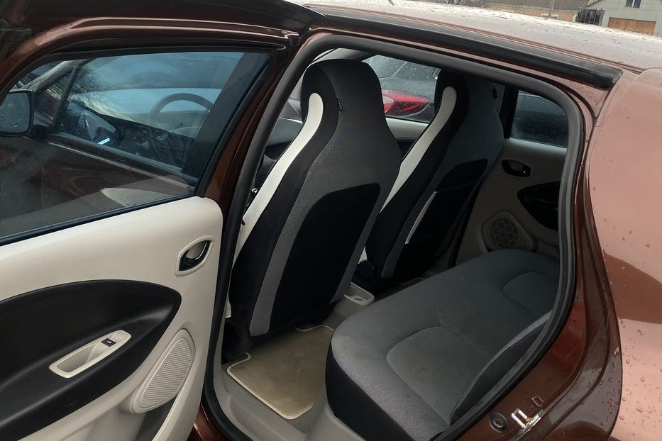 Продам Renault Zoe 2015 года в Луцке