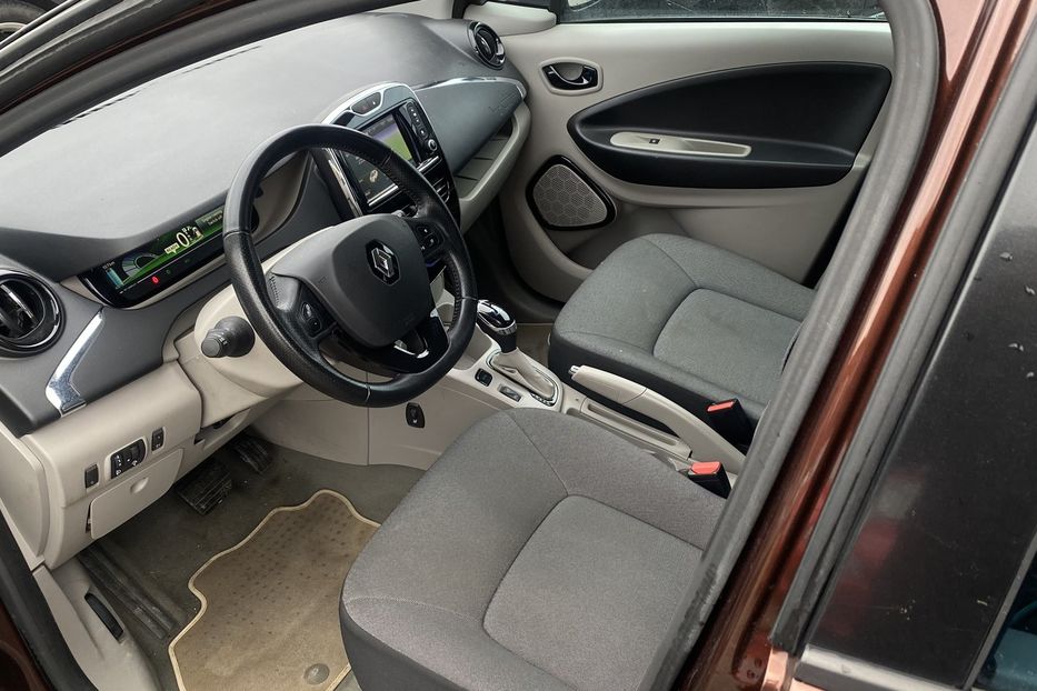 Продам Renault Zoe 2015 года в Луцке