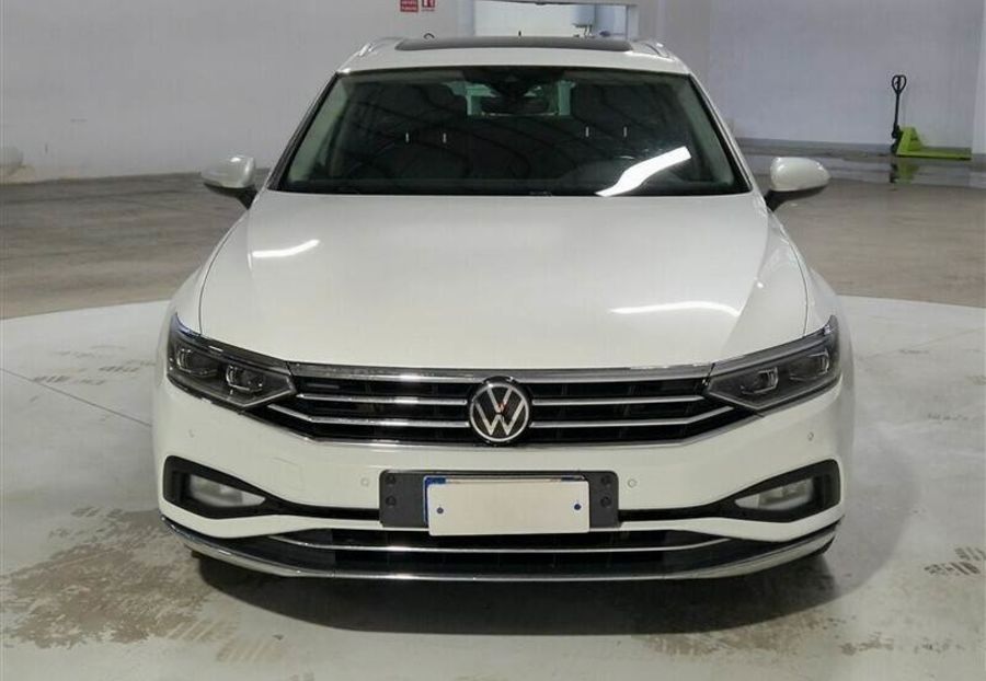 Продам Volkswagen Passat B8 147 kw Elegance 2021 года в Львове