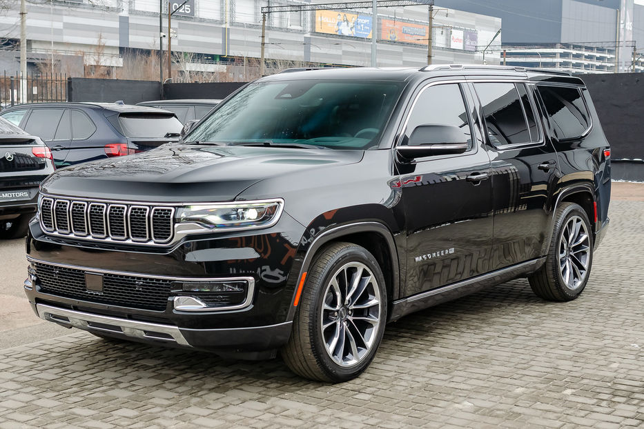 Продам Jeep Grand Cherokee Wagoneer  2022 года в Киеве