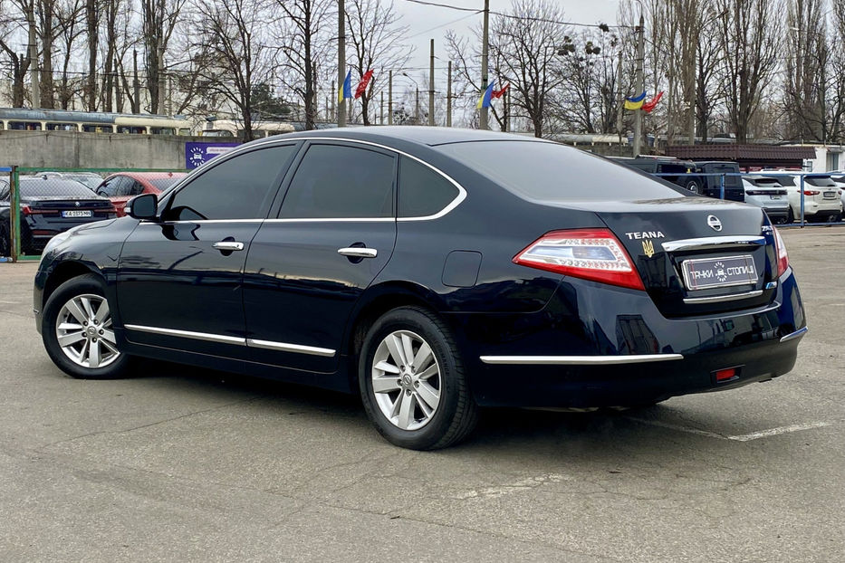 Продам Nissan Teana 2013 года в Киеве